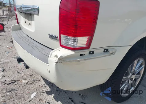 2008 Chrysler Aspen Limited from USA, damaged, VIN 1A8HX582X8F142617